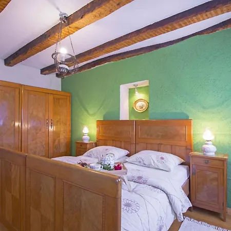 In Kostelj 39300 Tatil Evi *