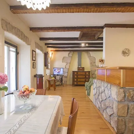 Tatil Evi In Kostelj 39300 Grižane