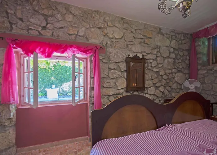 In Kostelj 39300 Grizane-Belgrad