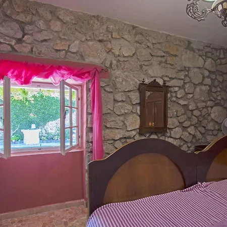 In Kostelj 39300 Grižane