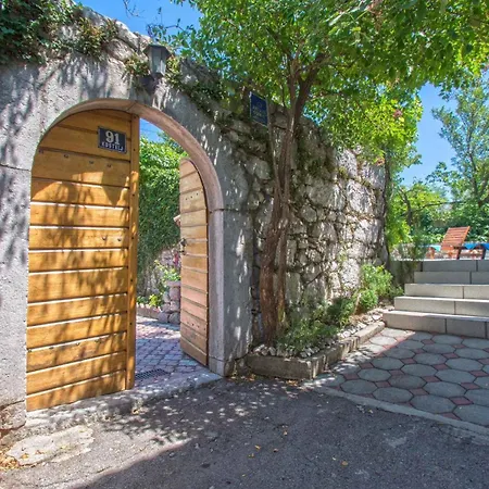 In Kostelj 39300 Grižane