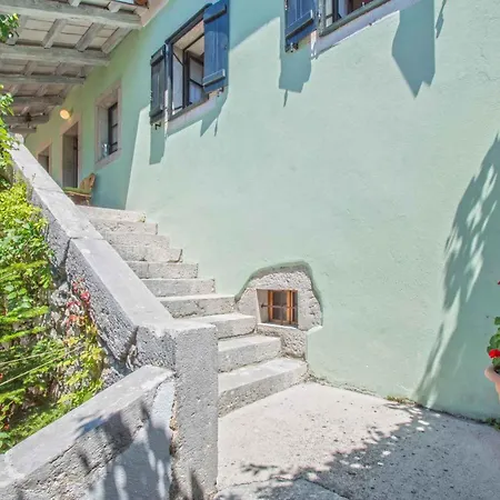 In Kostelj 39300 * Grižane