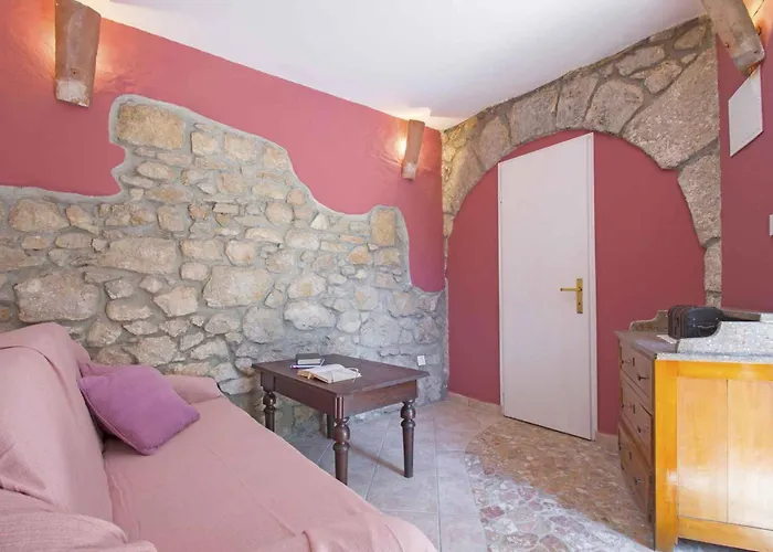 Сasa de vacaciones In Kostelj 39300 Grižane