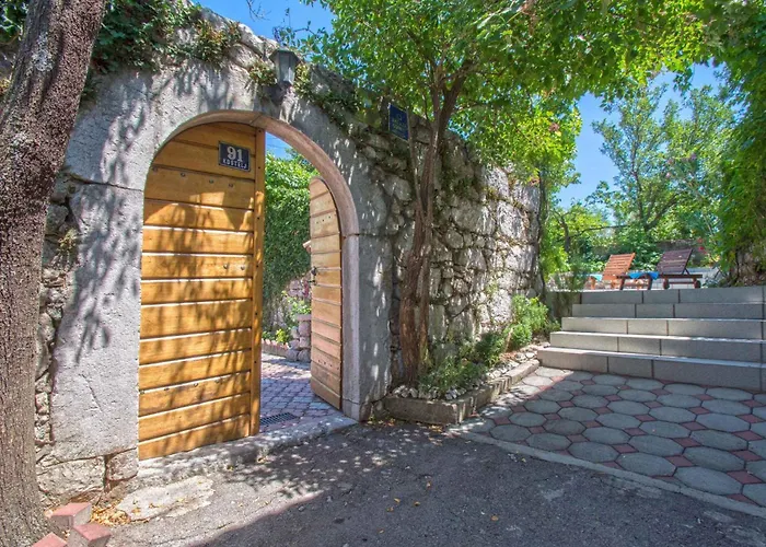 In Kostelj 39300 Grižane